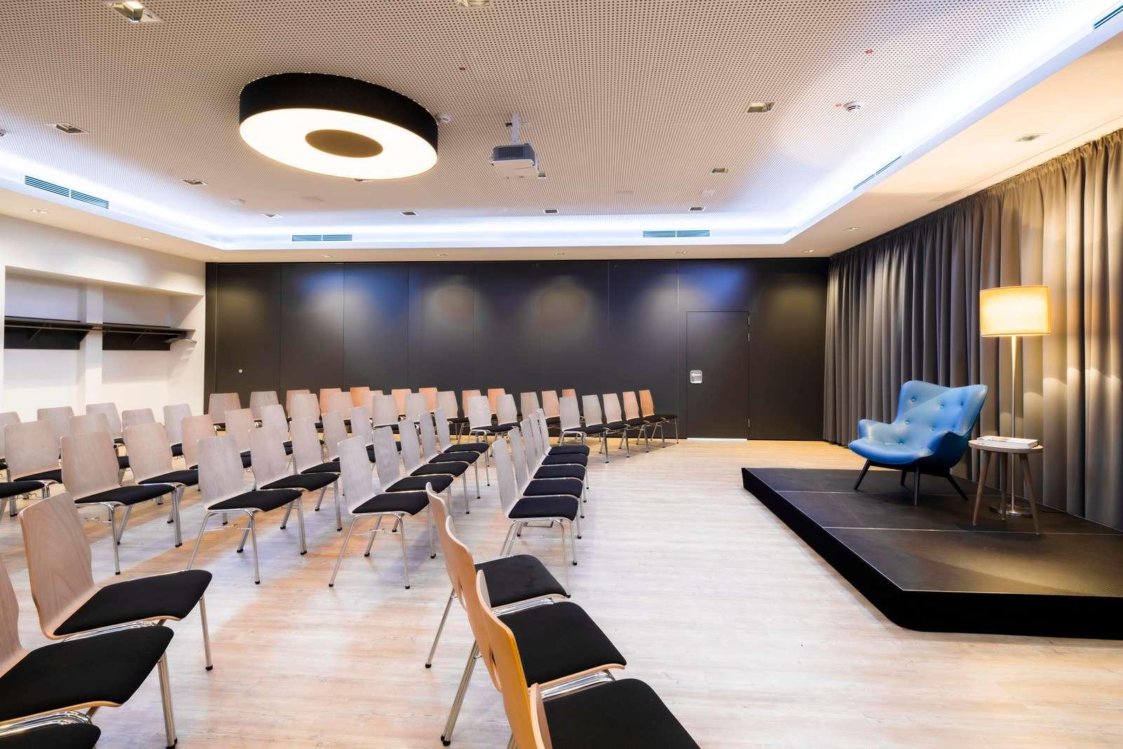 Friendly Cityhotel Oktopus Siegburg Exterior foto