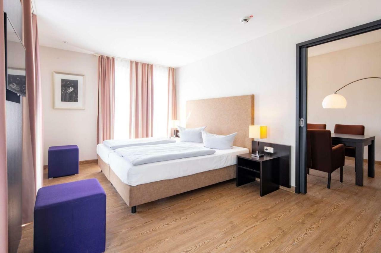Friendly Cityhotel Oktopus Siegburg Exterior foto